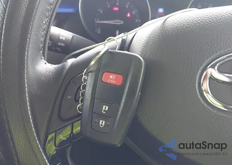 2020 Toyota C-Hr Xle z USA, uszkodzony, nr VIN JTNKHMBX3L1087812